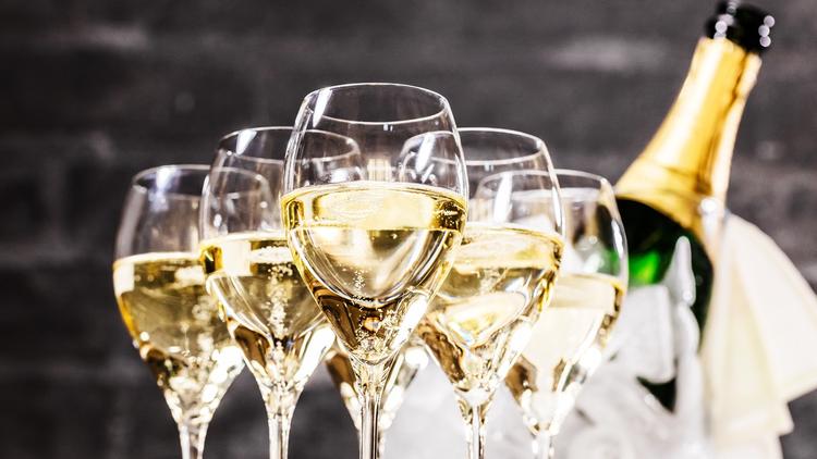 How does Champagne get its bubbles