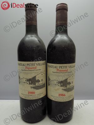 Château Petit Village  1986 - Lot of 2 Bottles