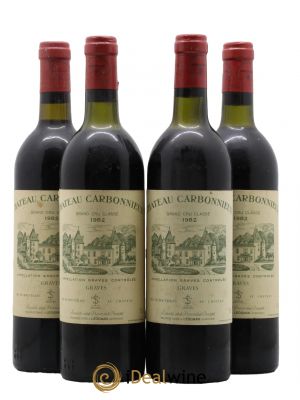Château Carbonnieux Cru Classé de Graves  1982 - Lot of 4 Bottles