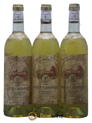 Château Carbonnieux Cru Classé de Graves  1985 - Lot of 3 Bottles