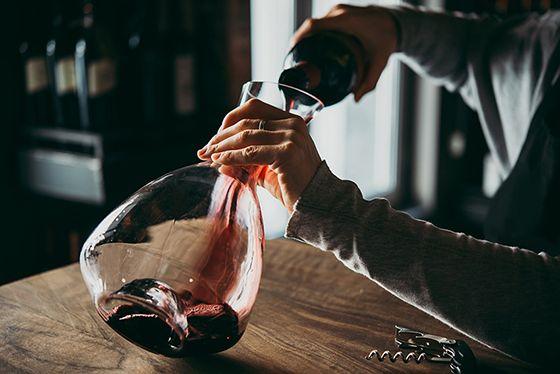 Le service des vins et la dégustation