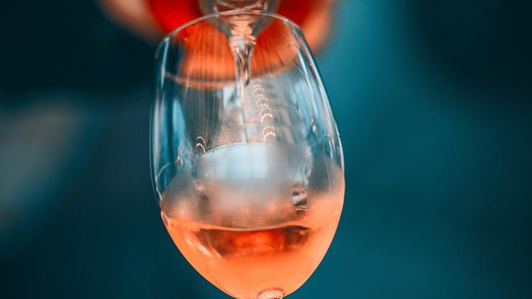 what's the difference between an independant rosé and rosé from a large producer