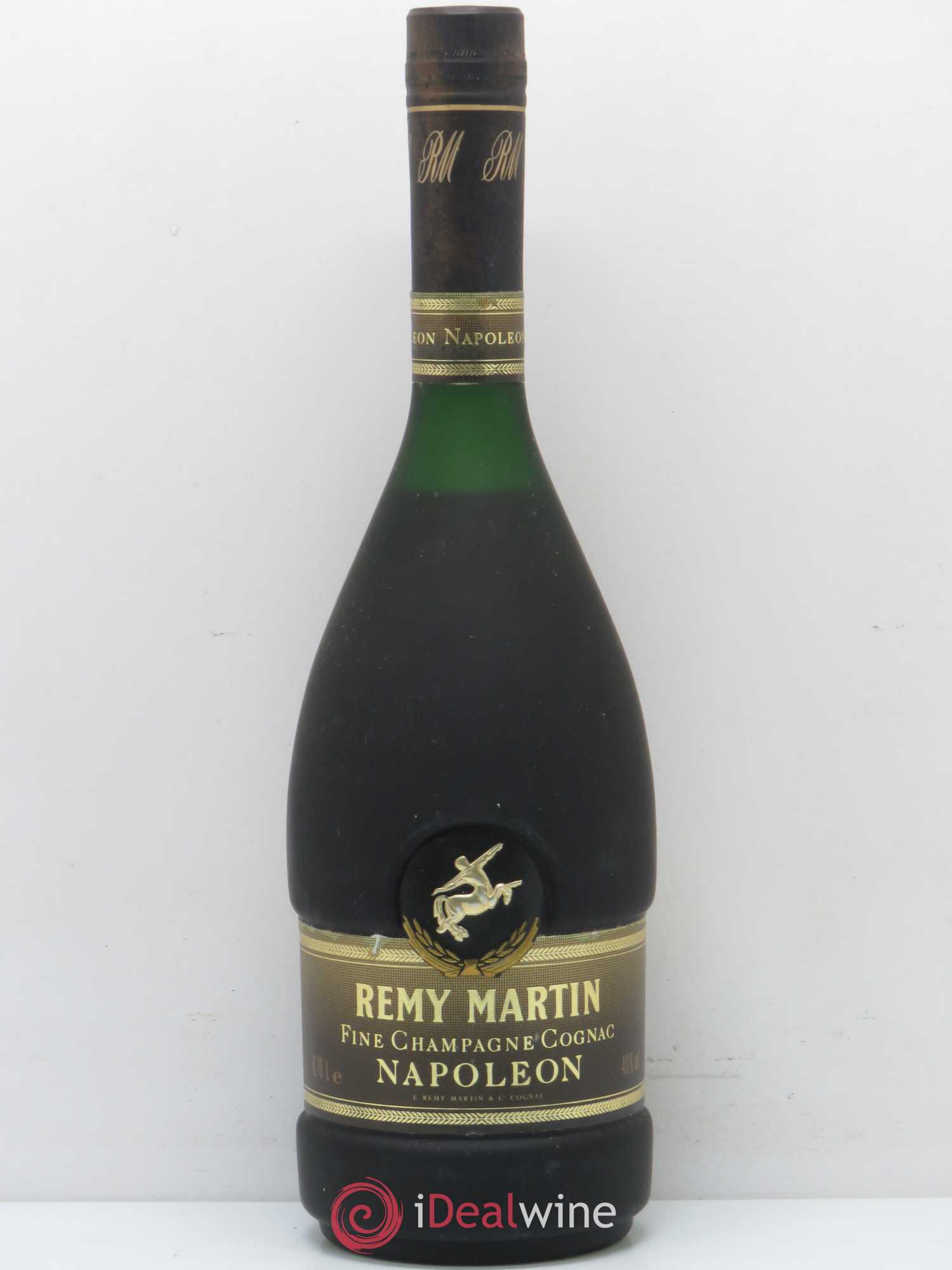 Remy martin champagne. Шампанское Наполеон. Коньяк Наполеон.