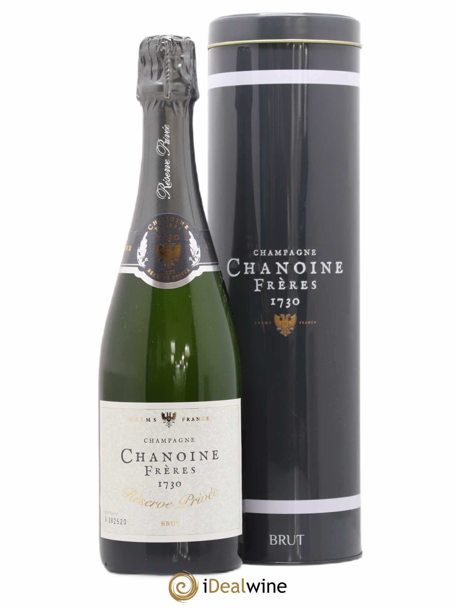 Шануан фрер резерв. Chanoine freres brut 1730. Шампанское reserve privee brut, chanoine freres. Chanoine freres brut 1730. Шампанское chanoine freres brut 1730 в коробке.