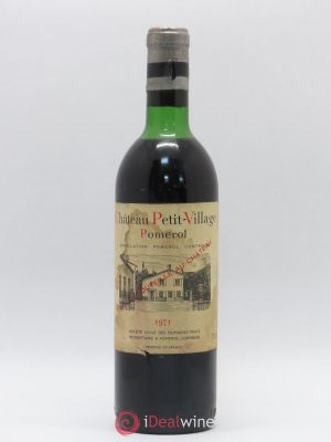 Château Petit Village  1971 - Lot of 1 Bottle
