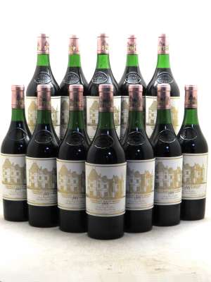 Château Haut Brion 1er Grand Cru Classé  1982 - Lot of 12 Bottles