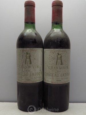 Château Latour 1er Grand Cru Classé  1966 - Lot of 2 Bottles