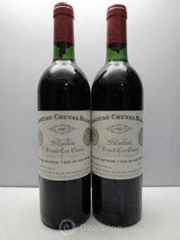 Château Cheval Blanc 1er Grand Cru Classé A  1983 - Lot de 2 Bouteilles