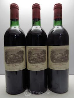 Château Lafite Rothschild 1er Grand Cru Classé  1982 - Lot of 3 Bottles