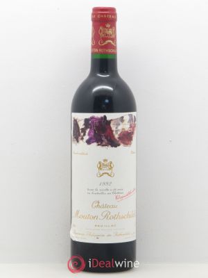 Château Mouton Rothschild 1er Grand Cru Classé  1992 - Lot of 1 Bottle