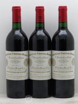 Château Cheval Blanc 1er Grand Cru Classé A  1986 - Lot of 3 Bottles