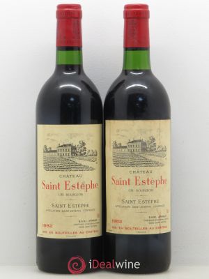 Château Saint-Estèphe (no reserve) 1982 - Lot of 2 Bottles