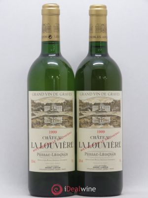 Château la Louvière  1999 - Lot of 2 Bottles