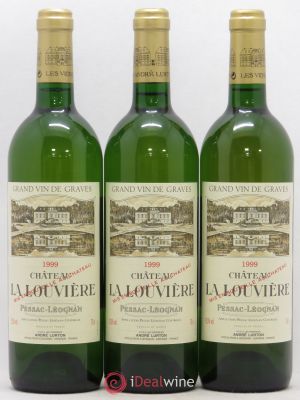 Château la Louvière  1999 - Lot of 3 Bottles