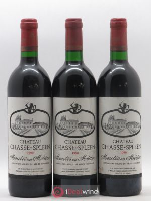 Château Chasse Spleen  1990 - Lot of 3 Bottles
