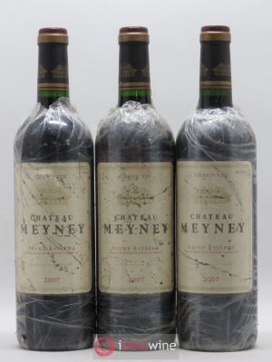 Château Meyney  2007 - Lot of 3 Bottles