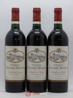 Château Chasse Spleen  1995 - Lot of 3 Bottles