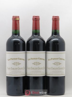 Le Petit Cheval Second Vin  2004 - Lot de 3 Bouteilles