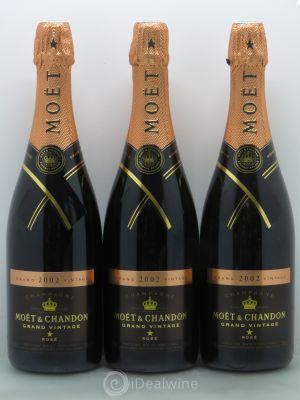 Brut Champagne Grand Vintage - Moet et Chandon 2002 - Lot of 3 Bottles