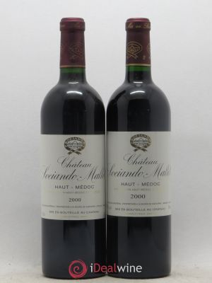 Château Sociando Mallet  2000 - Lot of 2 Bottles