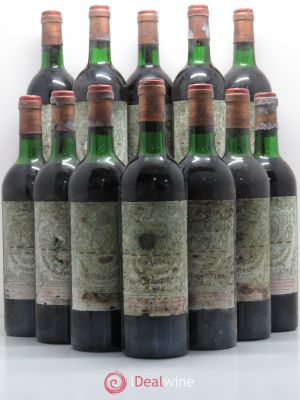 Pichon Longueville Baron 2ème Grand Cru Classé  1975 - Lot of 12 Bottles
