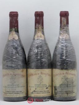 Châteauneuf-du-Pape Château de Beaucastel Jean-Pierre & François Perrin  1995 - Lot of 3 Bottles