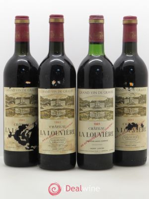 Château la Louvière  1981 - Lot of 4 Bottles