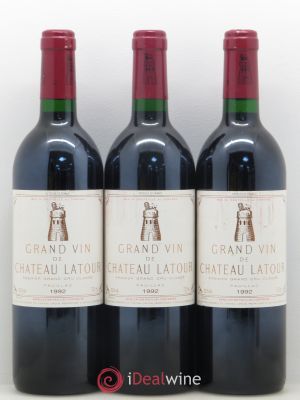 Château Latour 1er Grand Cru Classé  1992 - Lot of 3 Bottles