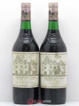 Château Haut Brion 1er Grand Cru Classé  1975 - Lot of 2 Bottles