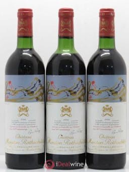 Château Mouton Rothschild 1er Grand Cru Classé  1981 - Lot of 3 Bottles