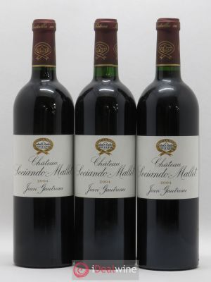 Château Sociando Mallet  2004 - Lot of 3 Bottles