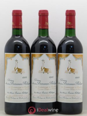 Château d'Armailhac - Mouton Baron(ne) Philippe 5ème Grand Cru Classé  1988 - Lot of 3 Bottles
