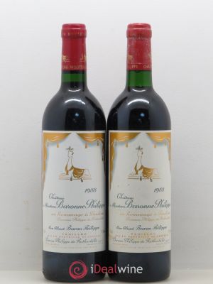 Château d'Armailhac - Mouton Baron(ne) Philippe 5ème Grand Cru Classé  1988 - Lot of 2 Bottles