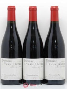 Châteauneuf-du-Pape Vieille Julienne (Domaine de la) Cuvée Vieilles Vignes Jean-Paul Daumen  2001 - Lot of 3 Bottles