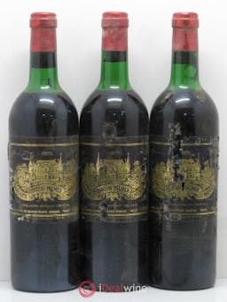 Château Palmer 3ème Grand Cru Classé  1975 - Lot of 3 Bottles