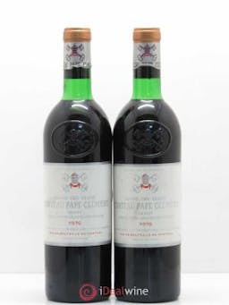 Château Pape Clément Cru Classé de Graves  1976 - Lot of 2 Bottles