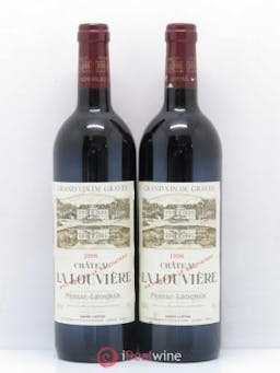 Château la Louvière  1996 - Lot of 2 Bottles