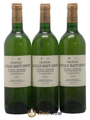 Château Laville Haut-Brion Cru Classé de Graves  1997 - Lot of 3 Bottles