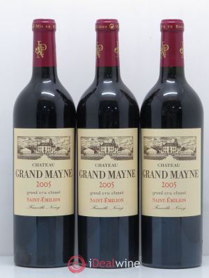 Château Grand Mayne Grand Cru Classé  2005 - Lot of 3 Bottles