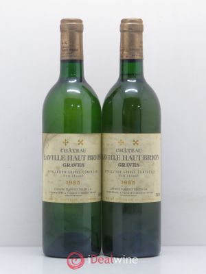 Château Laville Haut-Brion Cru Classé de Graves  1985 - Lot of 2 Bottles