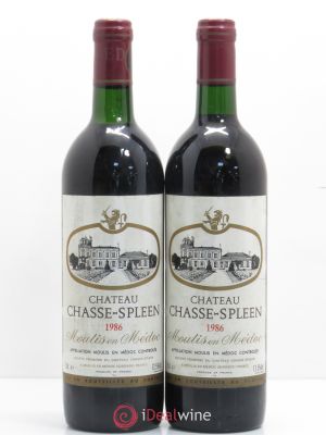 Château Chasse Spleen  1986 - Lot of 2 Bottles