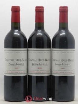 Château Haut-Bailly Cru Classé de Graves  2001 - Lot of 3 Bottles
