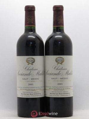 Château Sociando Mallet  2001 - Lot of 2 Bottles