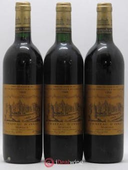 Château d'Issan 3ème Grand Cru Classé  1988 - Lot of 3 Bottles