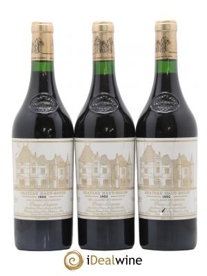 Château Haut Brion 1er Grand Cru Classé  1992 - Lot of 3 Bottles