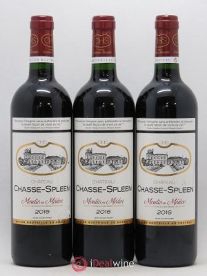 Château Chasse Spleen  2016 - Lot of 3 Bottles