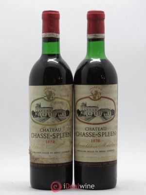 Château Chasse Spleen  1970 - Lot of 2 Bottles