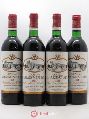 Château Chasse Spleen  1981 - Lot of 4 Bottles