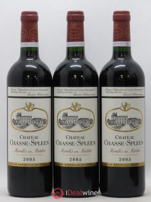 Château Chasse Spleen (no reserve) 2005 - Lot of 3 Bottles