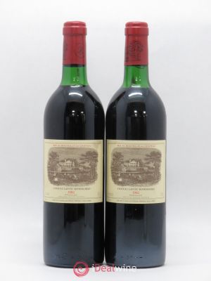 Château Lafite Rothschild 1er Grand Cru Classé  1982 - Lot of 2 Bottles